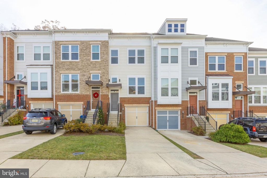 42669 New Dawn Ter, Ashburn, VA 20148