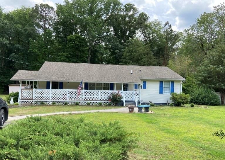 3113 Pineland Ave, South Chesterfield, VA 23834