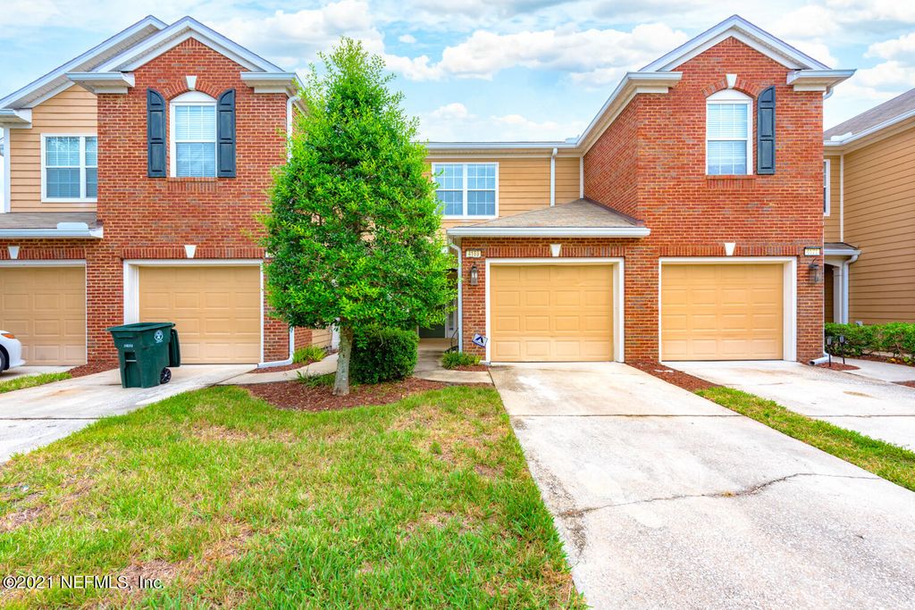 4169 Crownwood Dr, Jacksonville, FL 32216