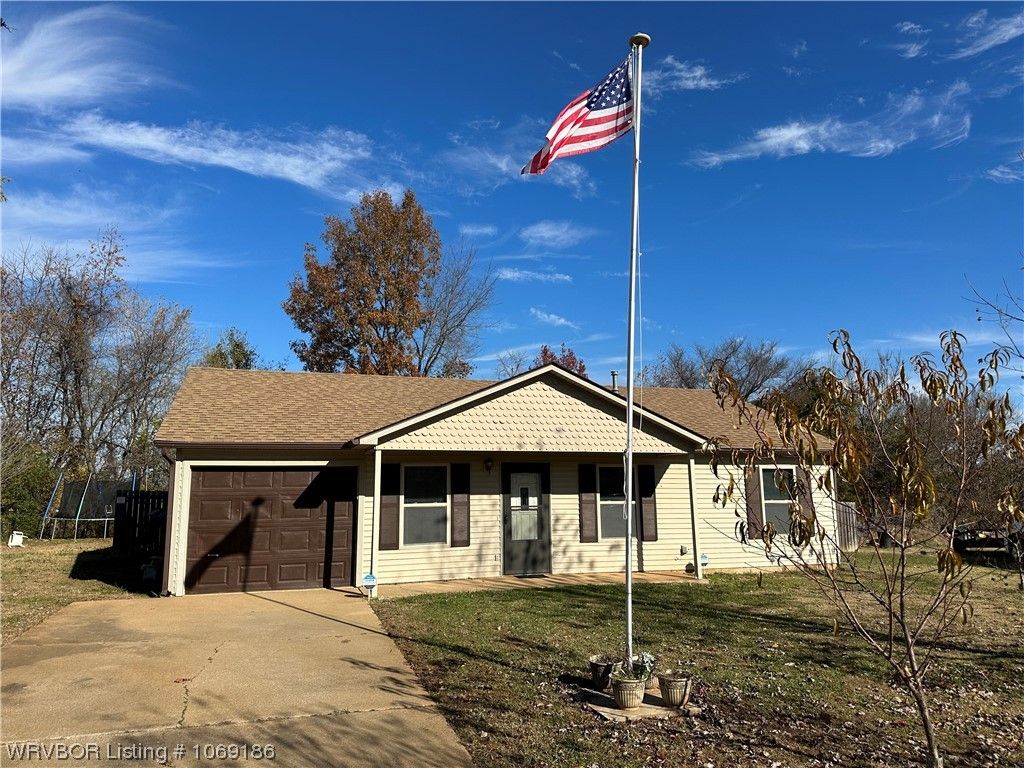 706 P Cir, Barling, AR 72923 Trulia