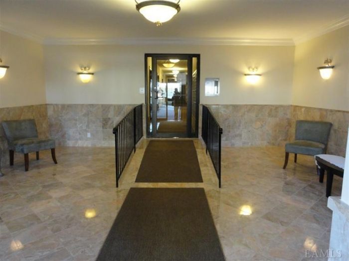 42 Barker Ave 3B, White Plains, NY MultiFamily Home 42 Barker Ave 3B, White Plains, NY MultiFamily Home