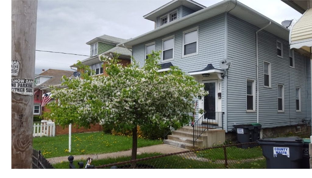 233 N Broad St, West Hazleton, PA 18202