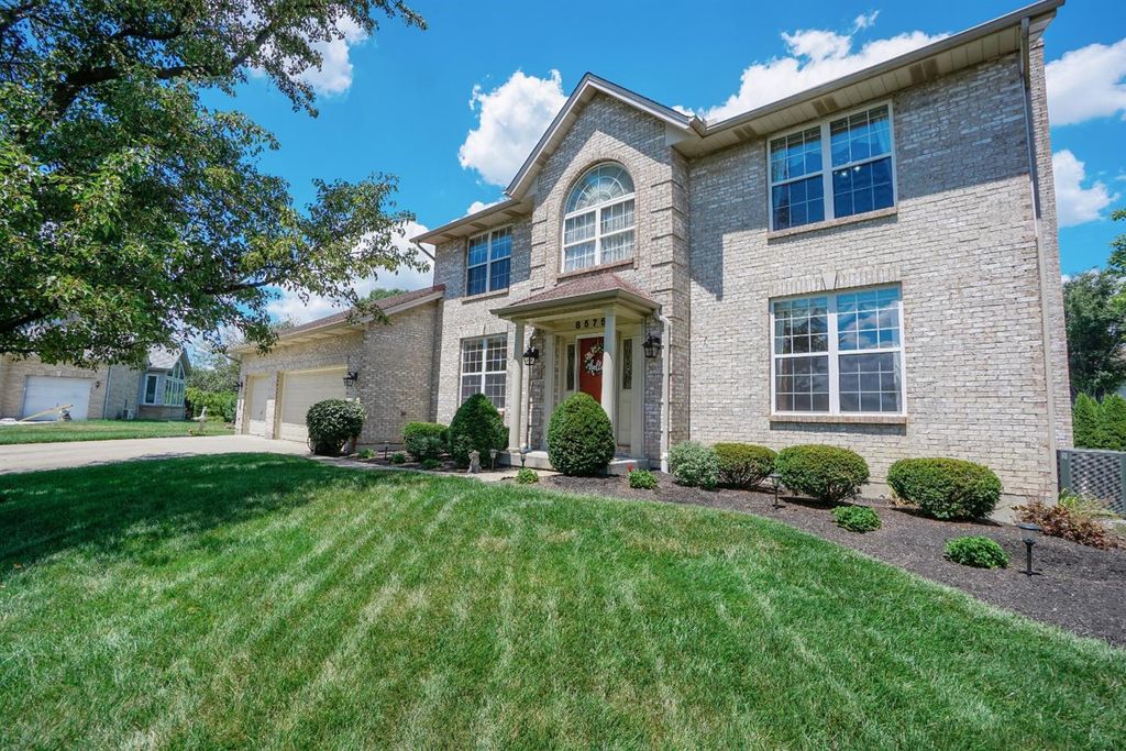 8575 Charleston Woods Dr, Mason, OH 4 Bed, 2.5 Bath SingleFamily