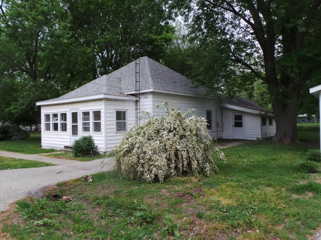 114 Maple St, Kansas, IL 61933 Trulia