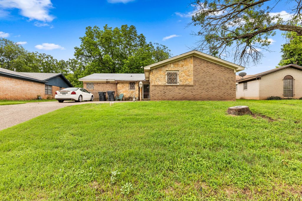 401 Carver St, Waco, TX 76704 | MLS# 20967099 | Trulia