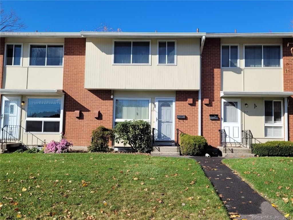 207 Centerbrook Rd, Hamden, CT 06518