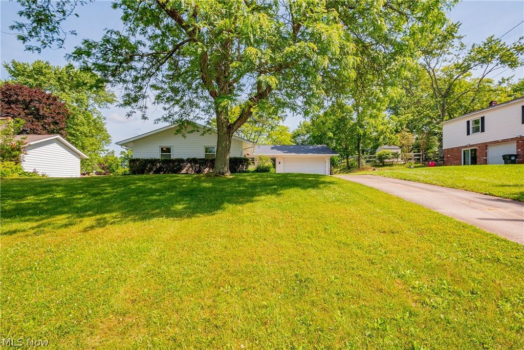 126 Greenbriar Dr, Aurora, OH 44202 MLS 5044259 Trulia