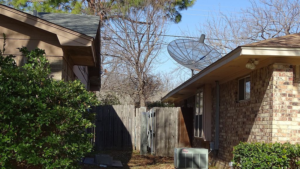 2101 Ruby Rd, Irving, TX 75060