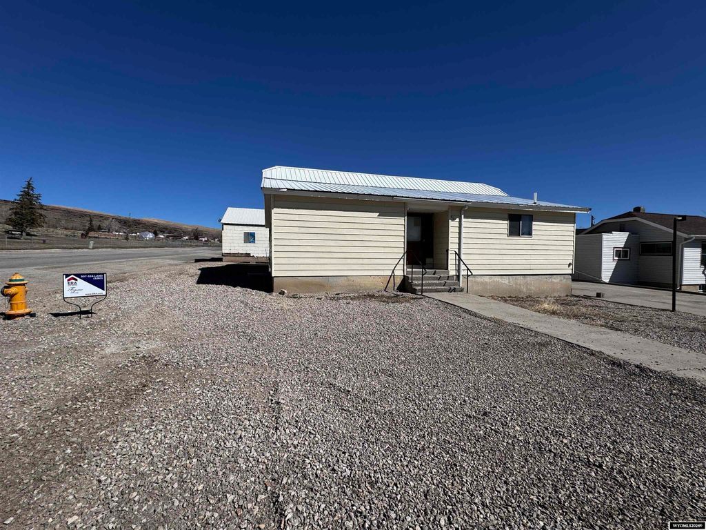 301 Mahoney St, Rawlins, WY 82301 MLS 20241463 Trulia