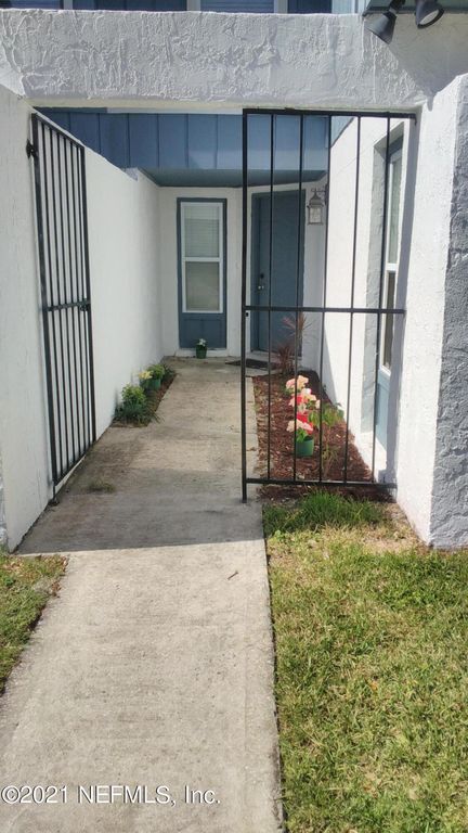 2872 Sand Castle Ln, Jacksonville, FL 32233