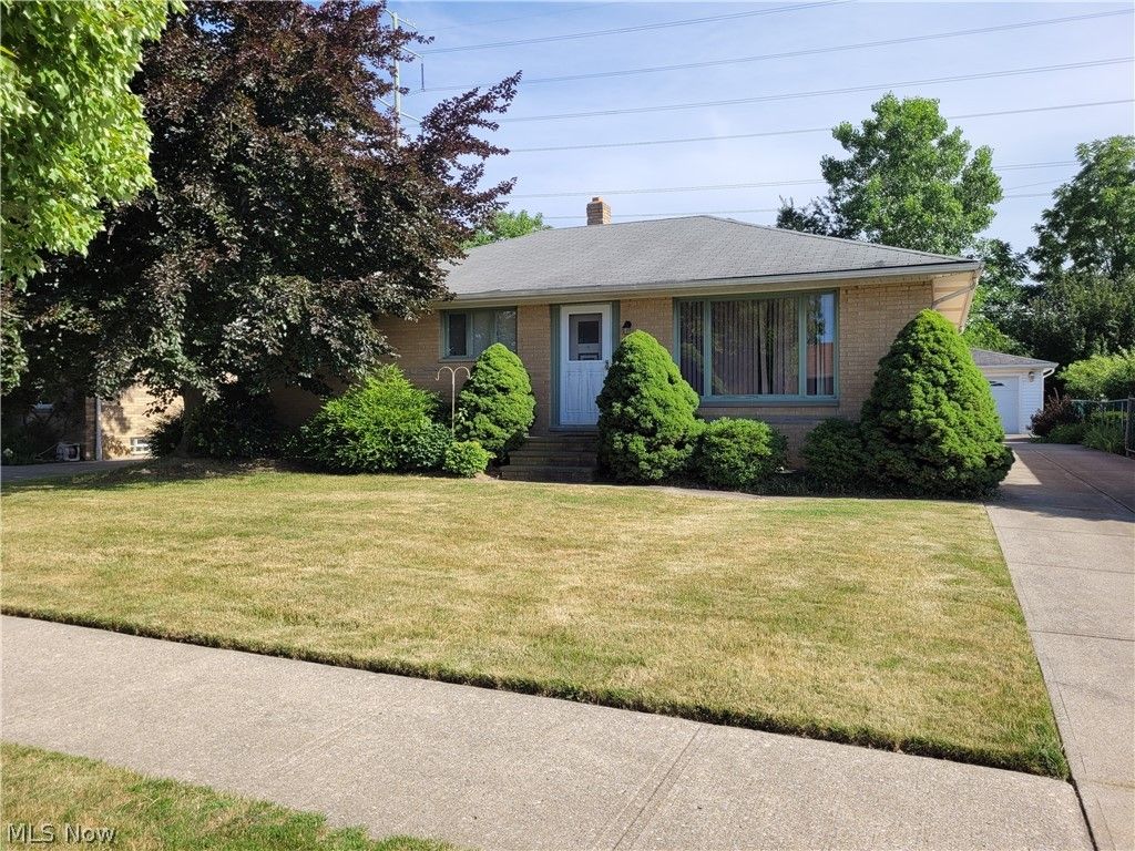 9647 Idlewood Dr, Brooklyn, OH 44144 Trulia