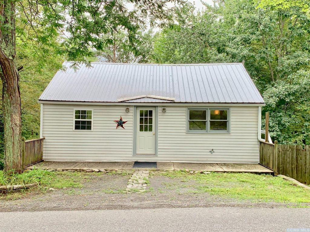 394 Stone Bridge Road Ext, East Durham, NY 12423