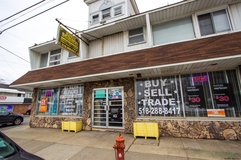 2627 Broadway, Schenectady, NY 12306
