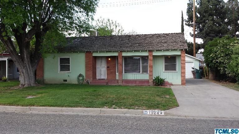 1024 E  Apricot Ave, Tulare, CA 93274