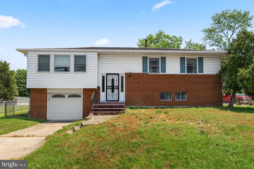 8108 Oxon Hill Rd, Fort Washington, MD 3 Bed, 2 Bath SingleFamily