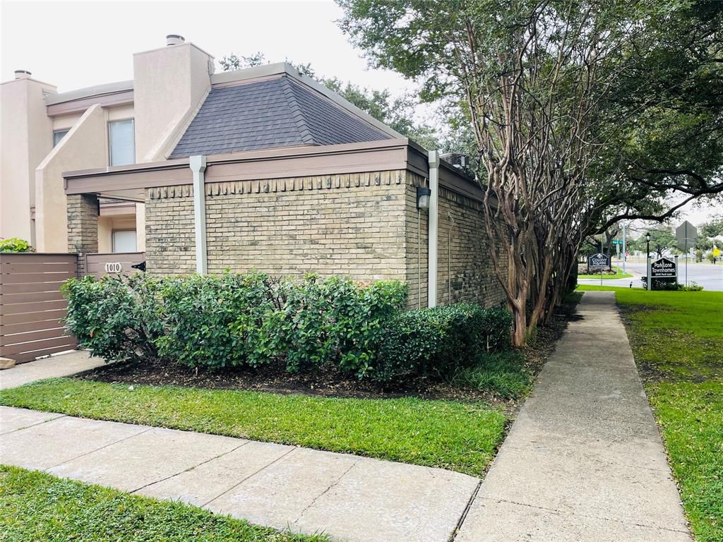 3045 Park Ln #1010, Dallas, TX 75220