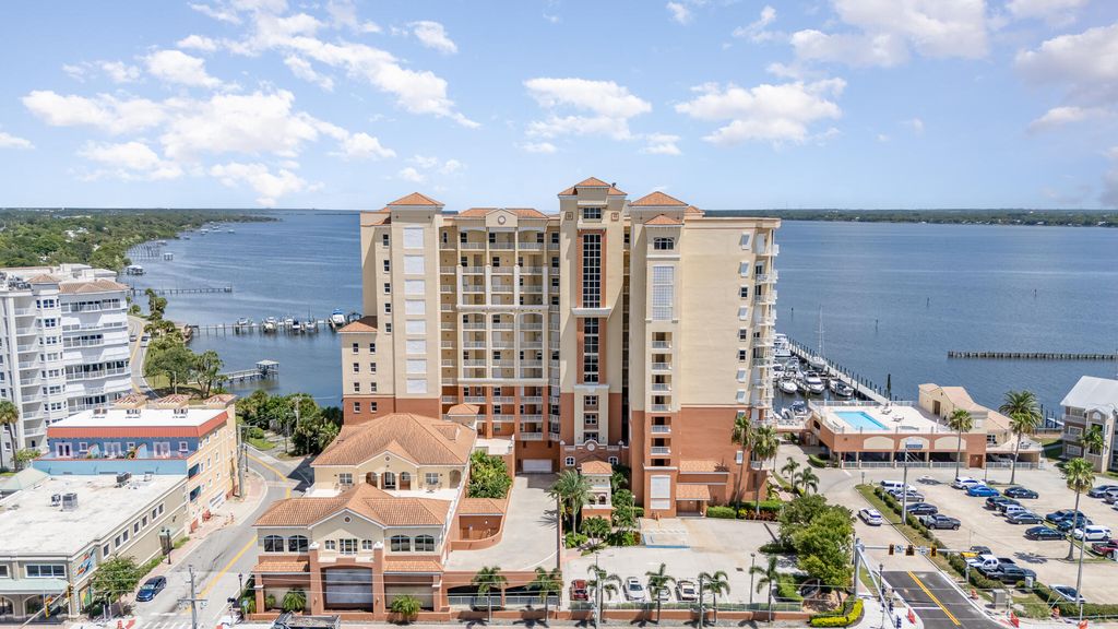 93 Delannoy Ave #405, Cocoa, FL 32922