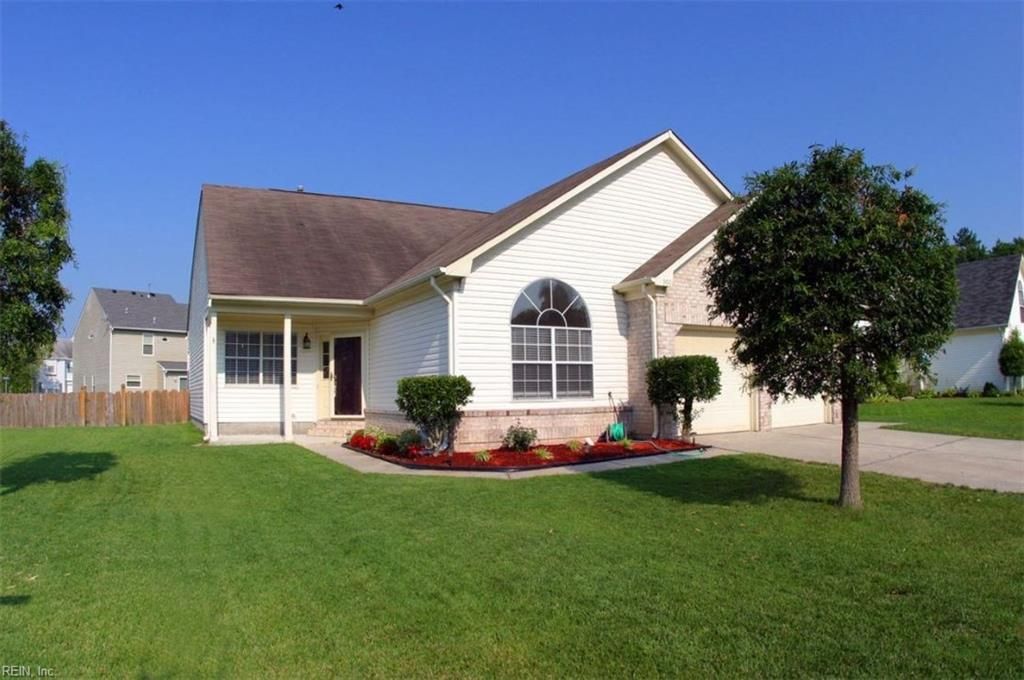 300 Hickory Hinge Way, Chesapeake, VA 23323