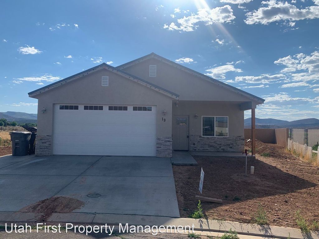 775 E 100 N #19, Enterprise, UT 84725