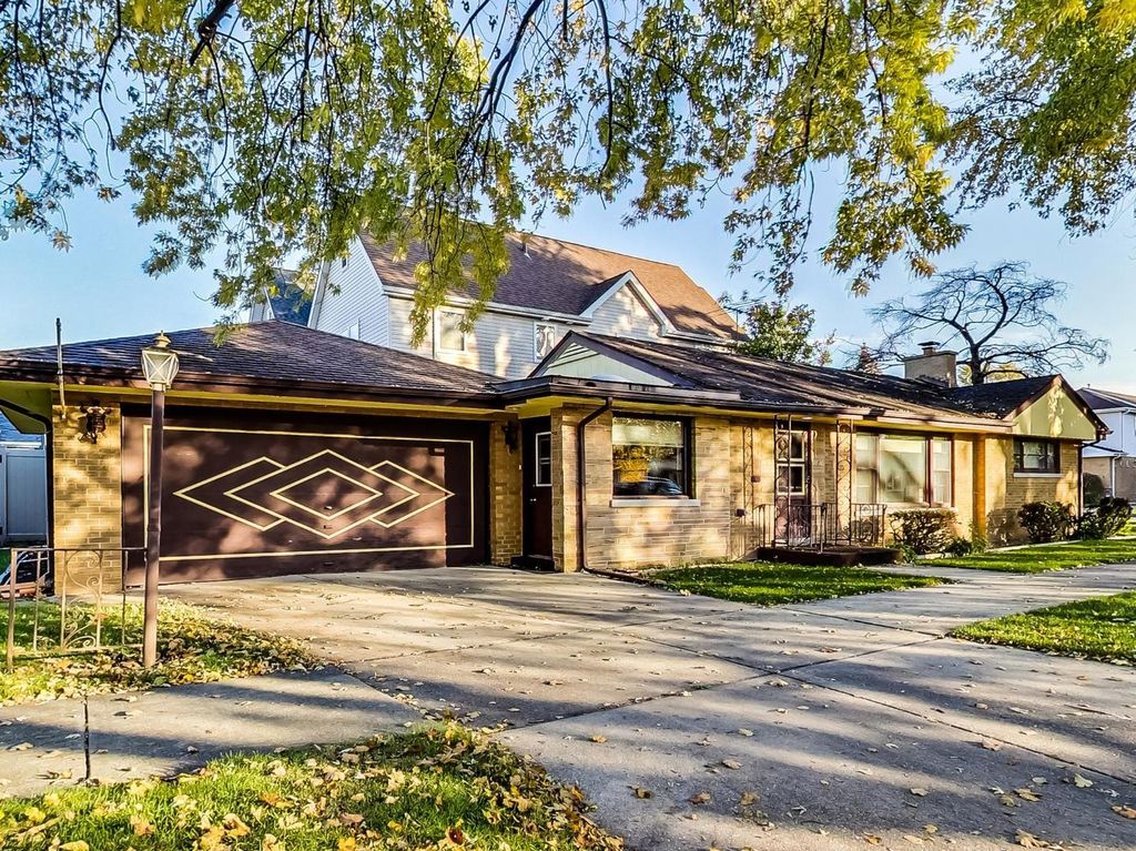 7742 W Jerome St, Chicago, IL 60631