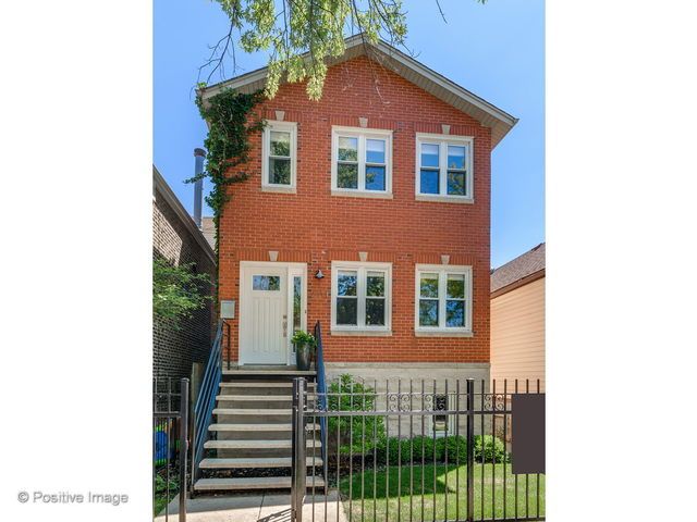 2111 N Oakley Ave, Chicago, IL 60647