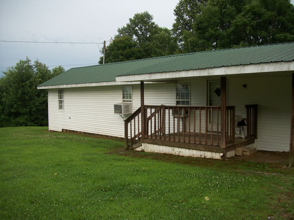 933 Coomer Rd, Edmonton, KY 42129 Trulia