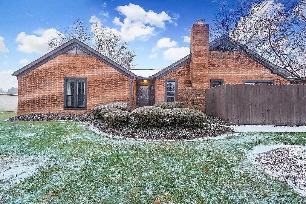 4761 Coach Rd, Upper Arlington, OH 43220
