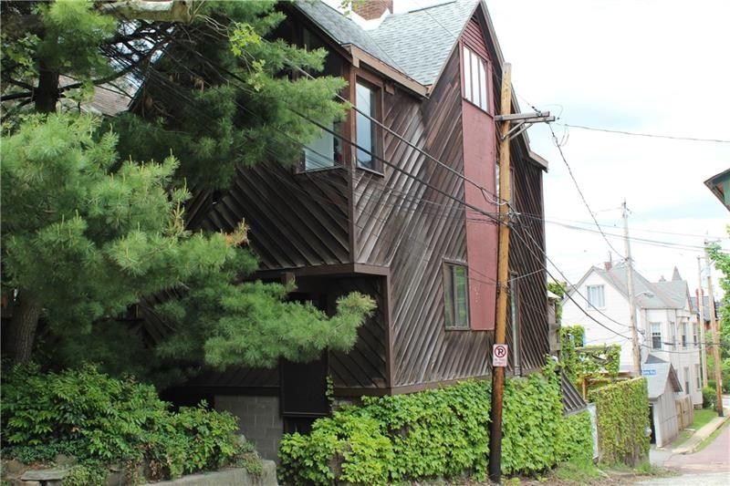 5747 Kentucky Ave, Pittsburgh, PA 15232