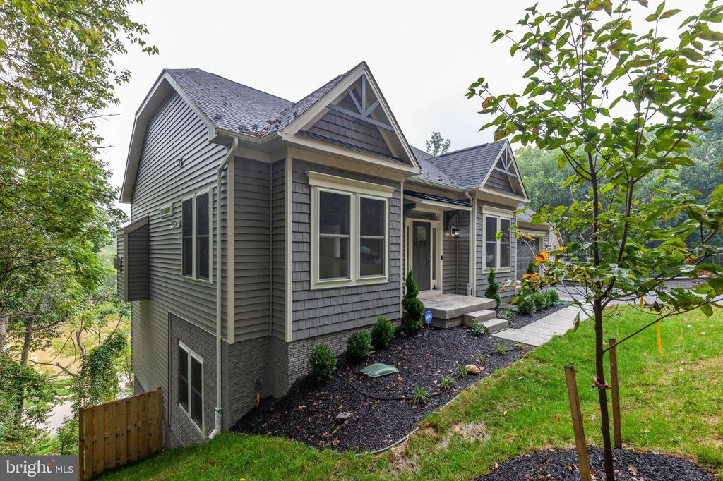 6762 W Lakeridge Rd, New Market, MD 21774