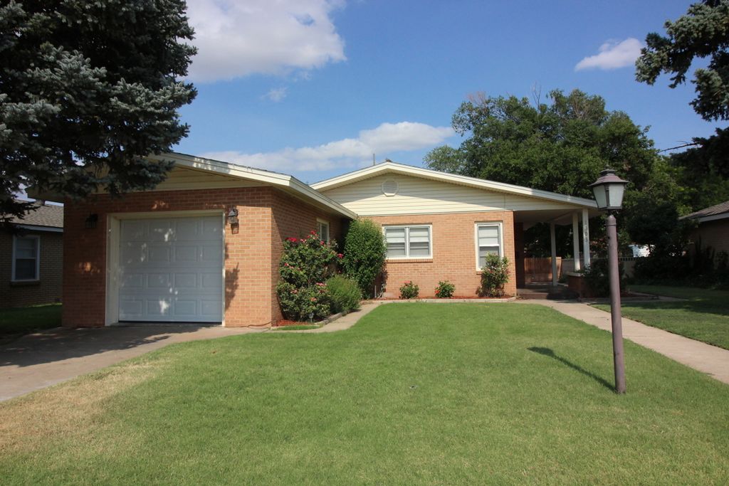 1303 Oak Ave, Dalhart, TX 79022 Trulia