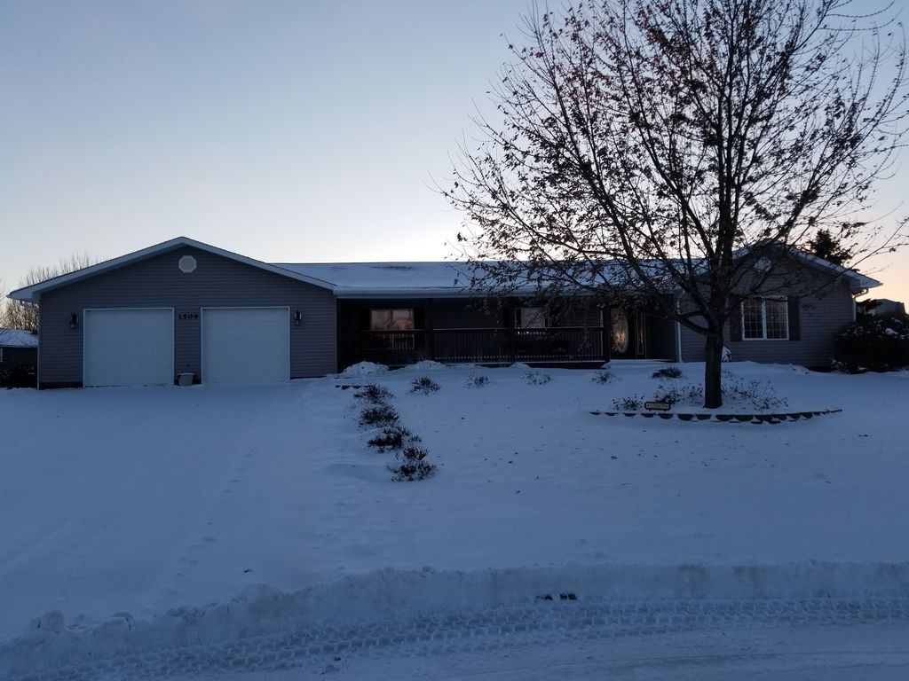 1509 Cedar Ct, Crookston, MN 56716 Trulia