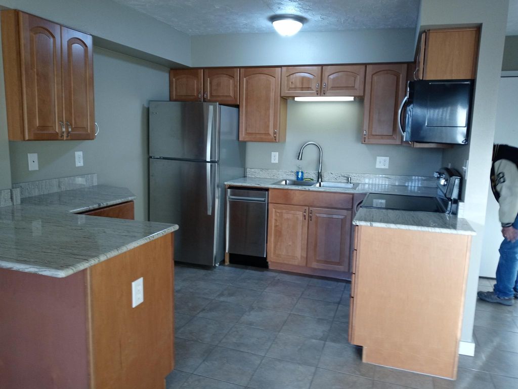 411 Lakewood Cir #331B, Colorado Springs, CO 80910