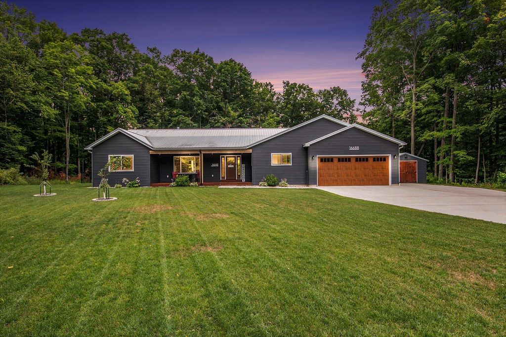 16688 Canyon Cv, Big Rapids, MI 49307 MLS# 25035894 Trulia