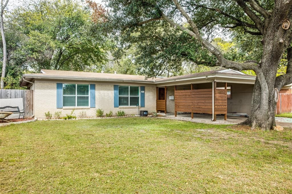 10361 Fern Dr, Dallas, TX 75228