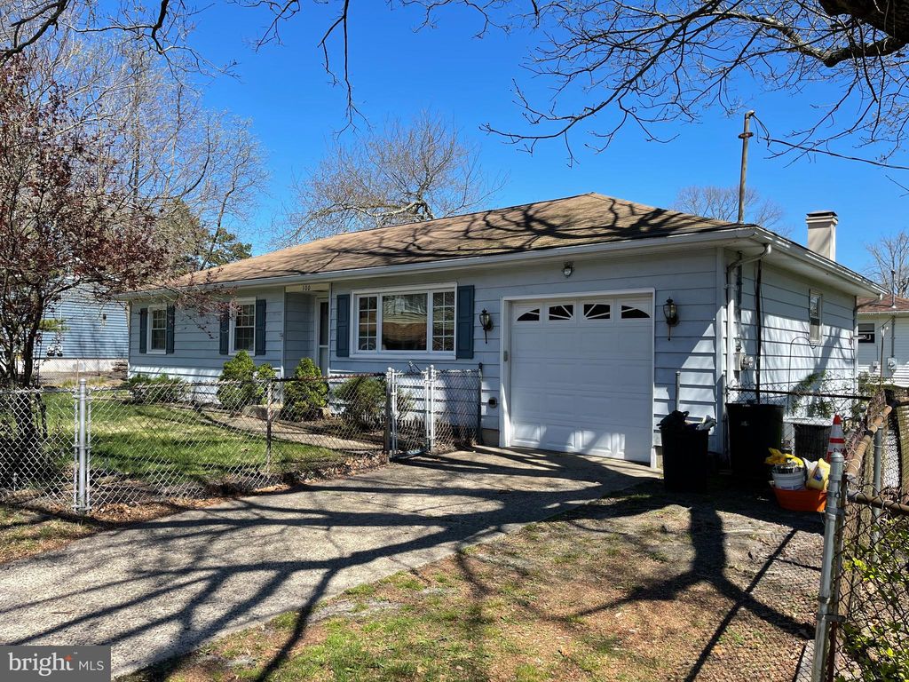100 Hunters Blvd, Browns Mills, NJ 08015