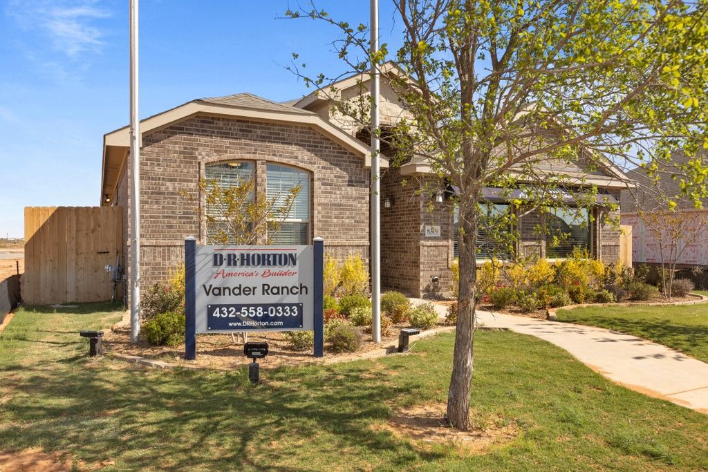 Live Oak Plan in Legacy West, Midland, TX 79706