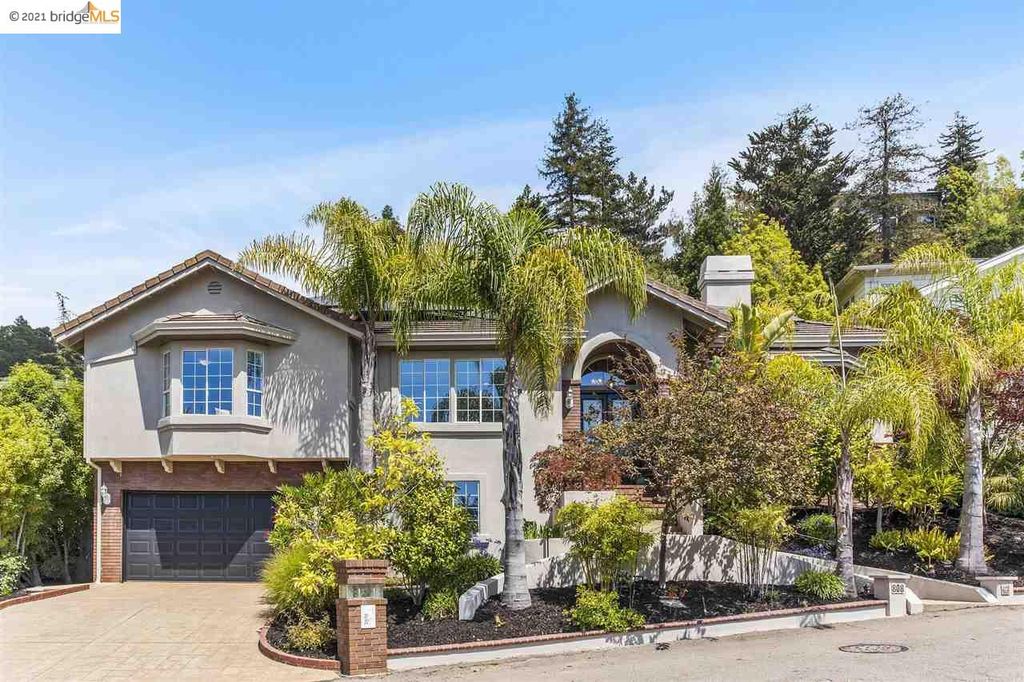 808 Mountain Blvd, Oakland, CA 94611