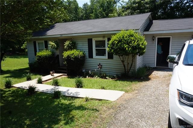 230 Twin Tops Rd, Gastonia, NC 28056