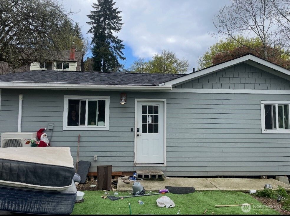 1915 Spring, Shelton, WA 98584