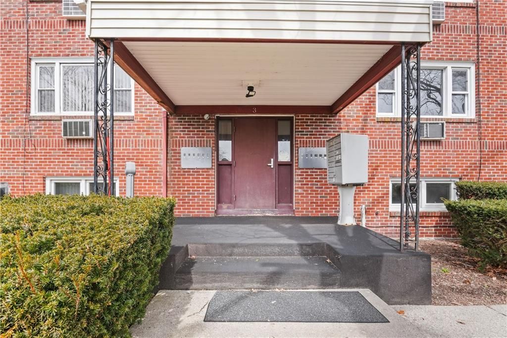 2160 Mineral Spring Ave  #3-8, North Providence, RI 02911