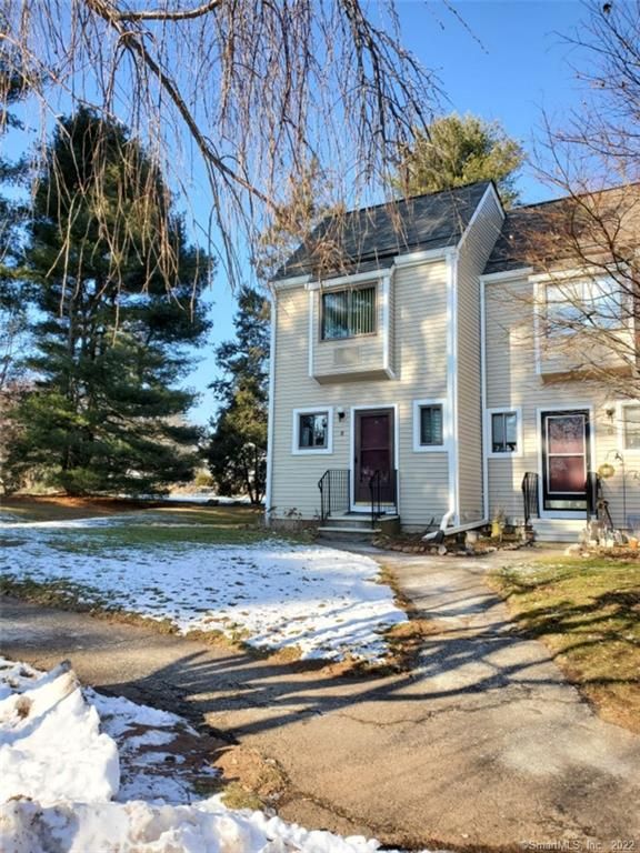 560 Yale Ave #8, Meriden, CT 06450