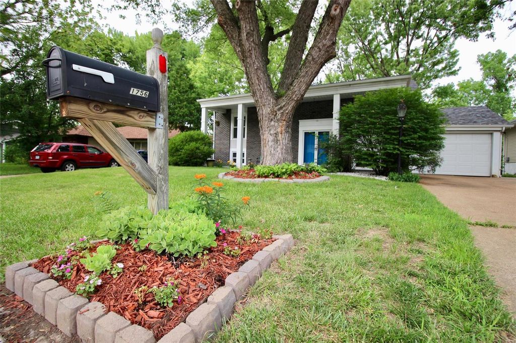 1756 Roth Hill Dr, Maryland Heights, MO 63043 Trulia