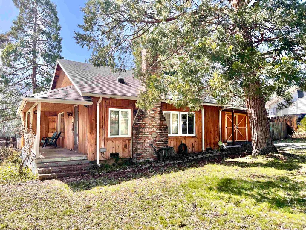 1103 North St, Yreka, CA 96097 MLS 20240189 Trulia