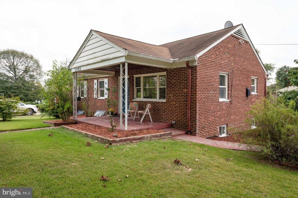 3503 Metzerott Rd, College Park, MD 20740