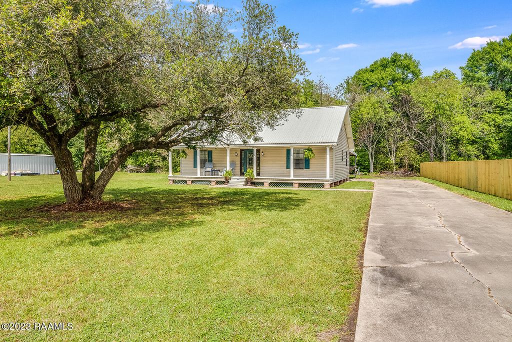 1069 Dennis Dr, Saint Martinville, LA 70582 Trulia