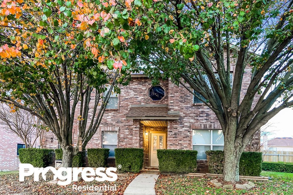 313 Wedgewood Ln, Cedar Hill, TX 75104