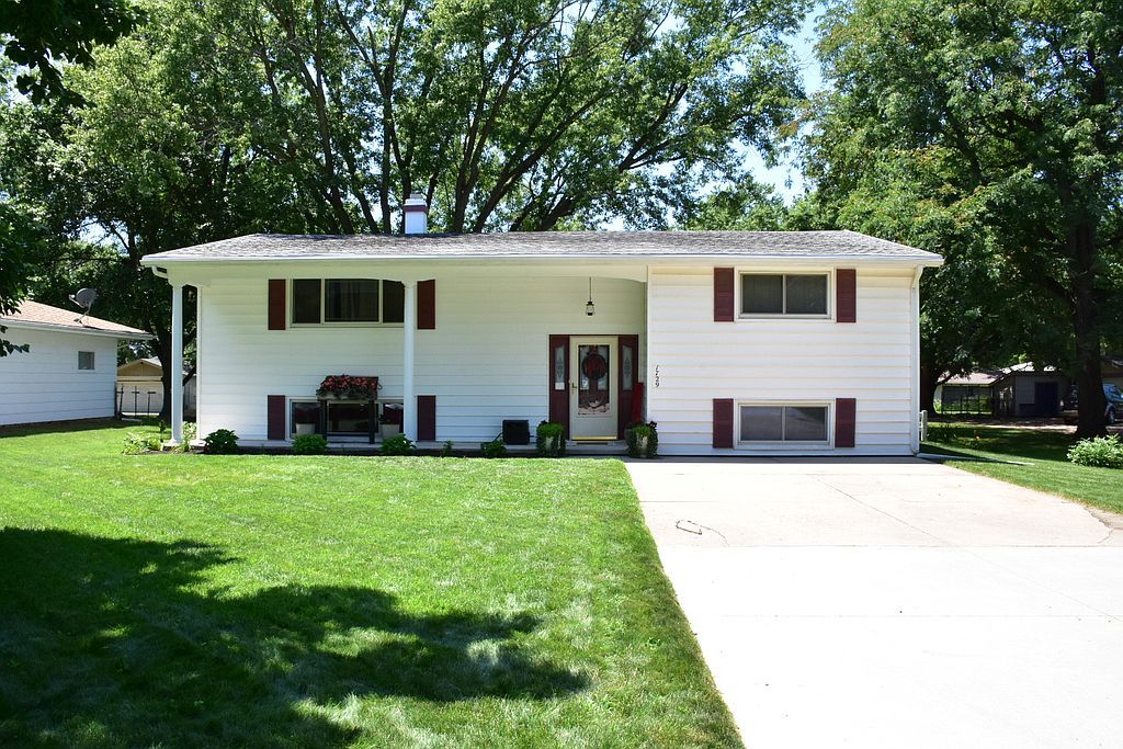 1729 H St, Fairbury, NE 68352 Trulia