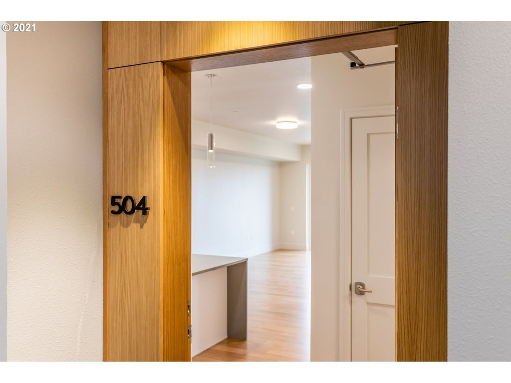 1600 Pearl St #504, Eugene, OR 97401