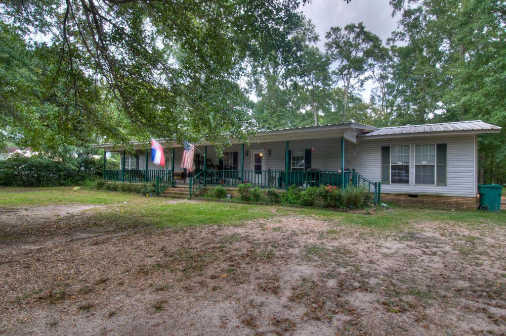 107 Park Dr, Petal, MS 3 Bed, 2 Bath SingleFamily Home 17 Photos