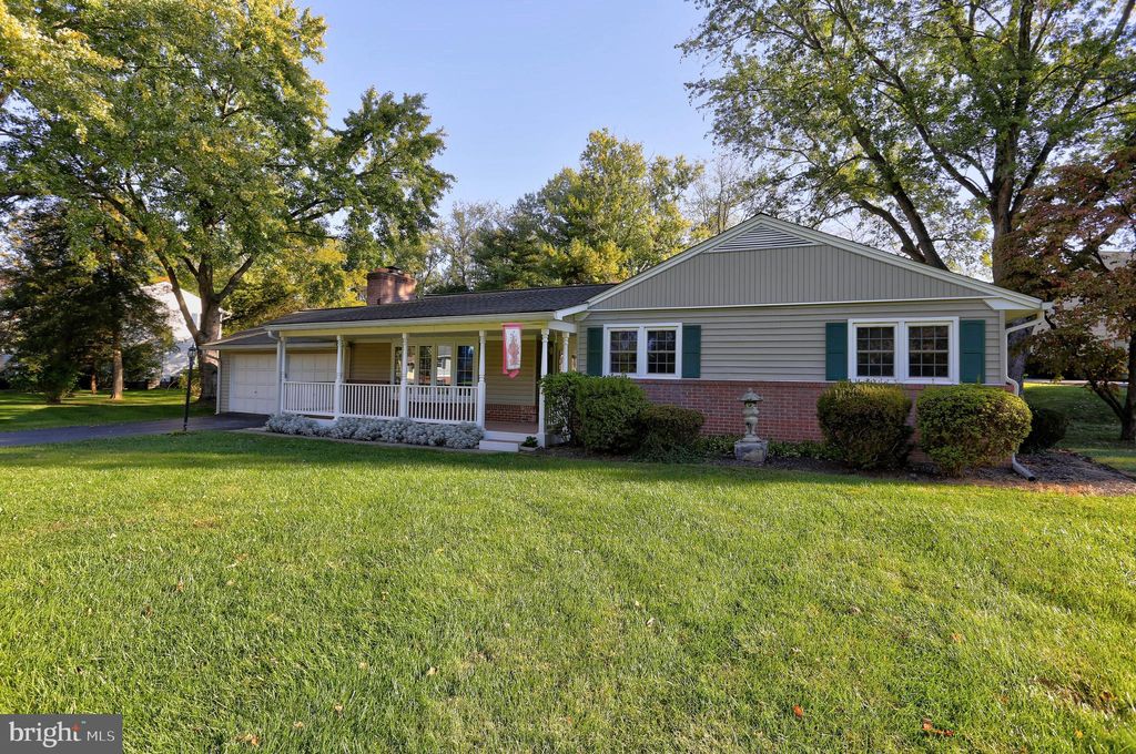 4713 Parkvale Rd, Ellicott City, MD 21043